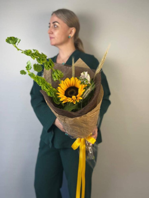 Букет Школьный вальс с подсолнухом Арт 15258Дв